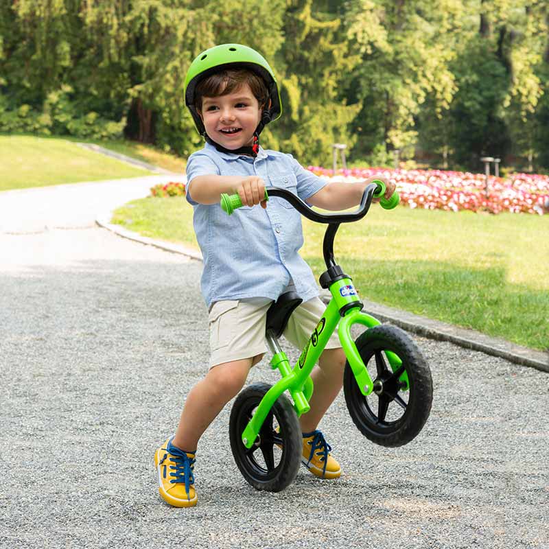 Comprar Bici sin pedales First Bike Green Rocket de Chicco. +2 Anos