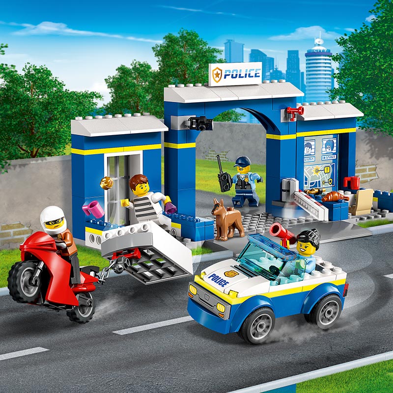 Comprar Lego City persecución en la comisaría de policía de LEGO. +4 Anos